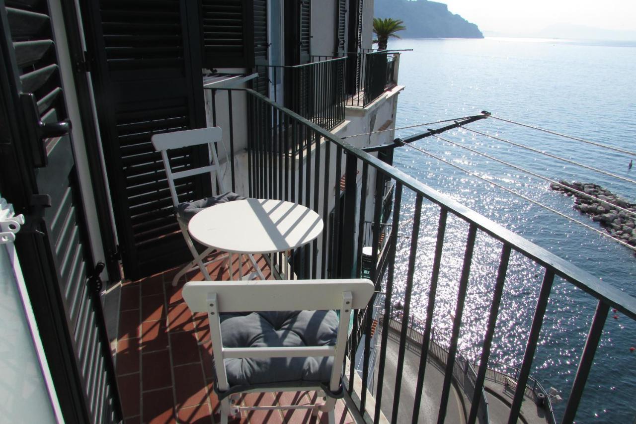 Domus Claudia Hotel อัตรานี ภายนอก รูปภาพ