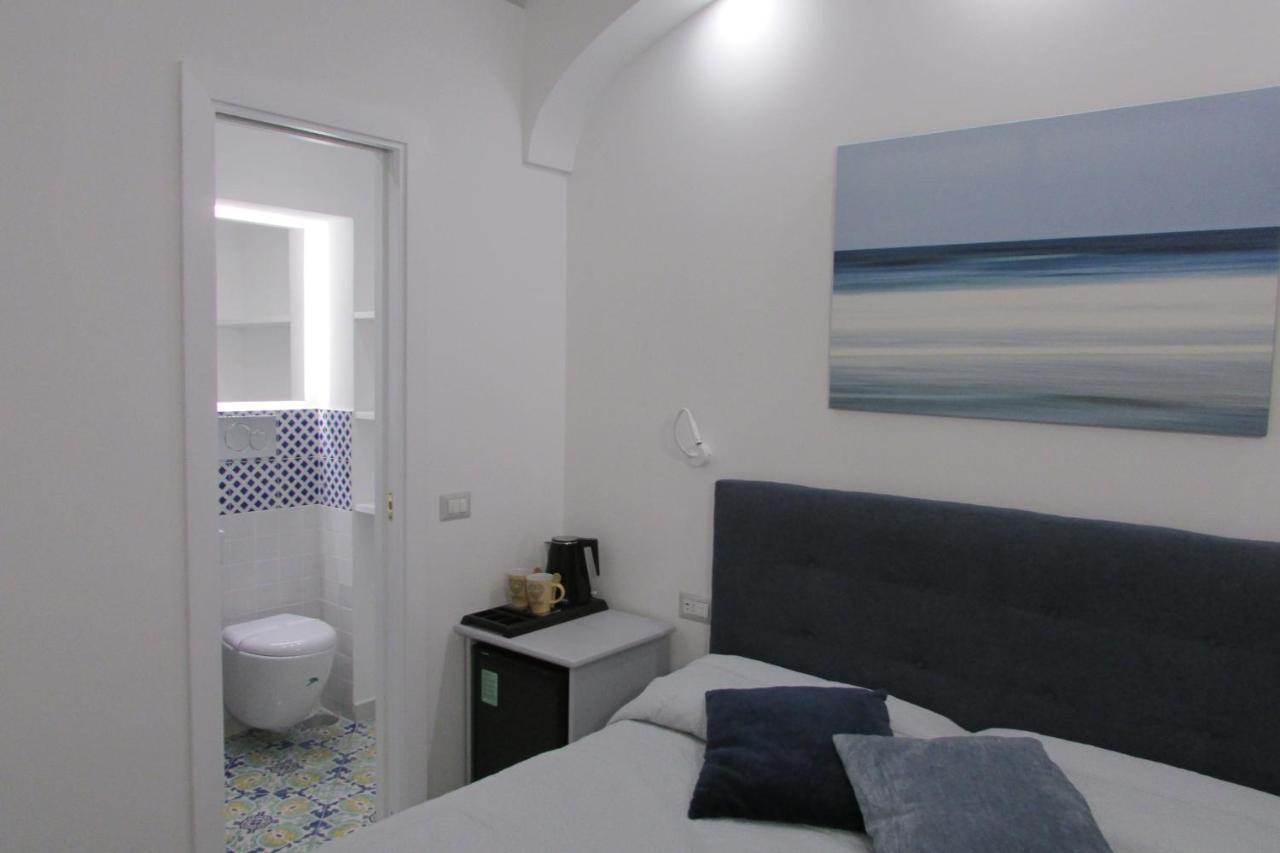 Domus Claudia Hotel อัตรานี ภายนอก รูปภาพ